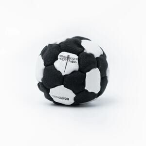 🔥Dragonfly Footbags Eclipse 32 Plastic Fill BLACK/WHITE BNWT🔥